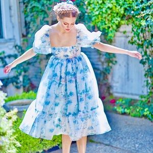 SOLD Selkie Collection La Belle Etoile French Puff